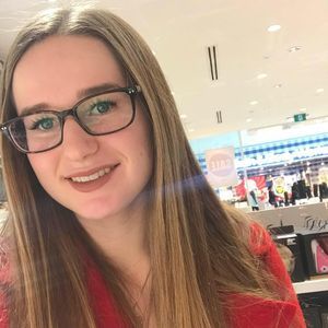 Meet your Posher, Tina